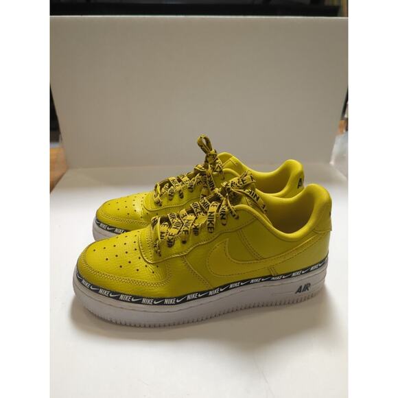 Sz 6.5- NIKE WMNS AIR FORCE 1 BRIGHT CITRON YELLOW AH8827-700 - Picture 4 of 13